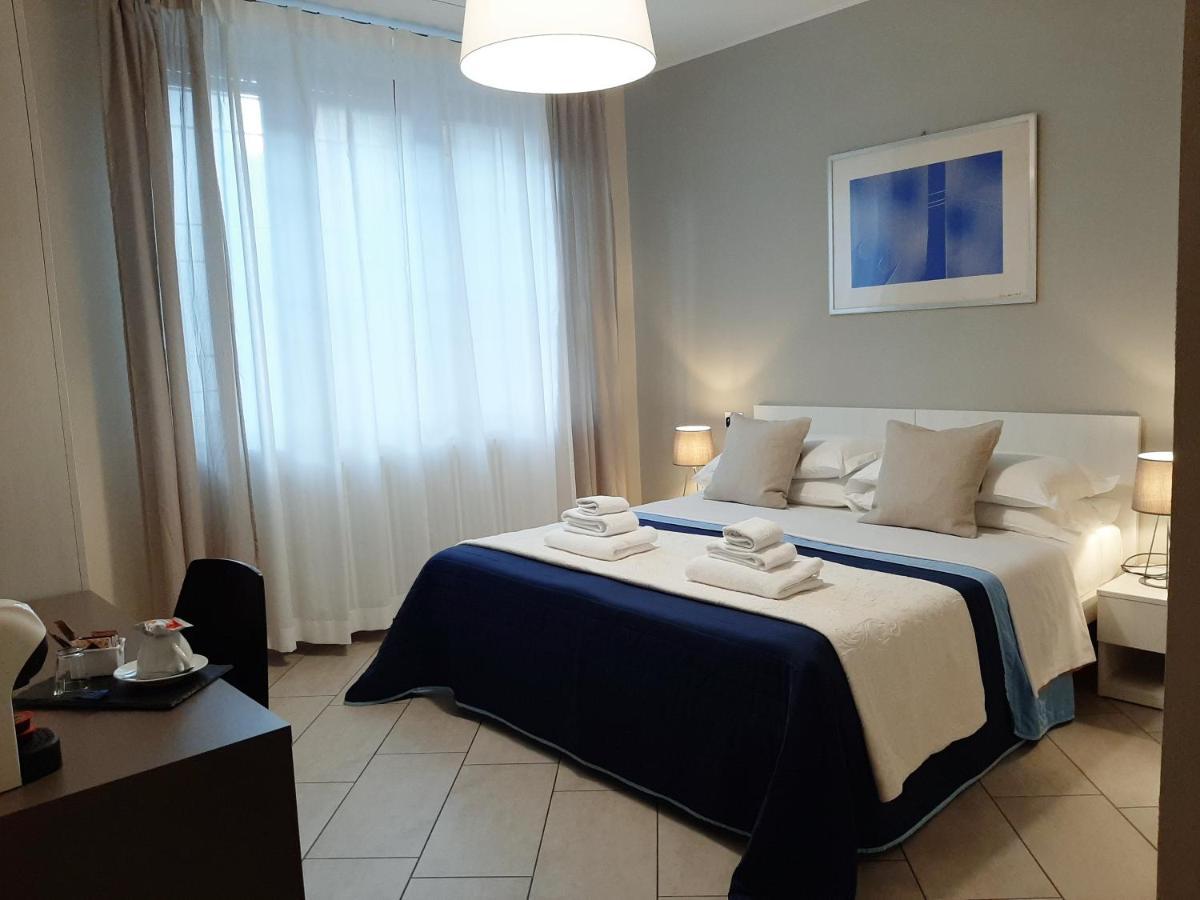 I Tigli Guest House Piacenza Buitenkant foto